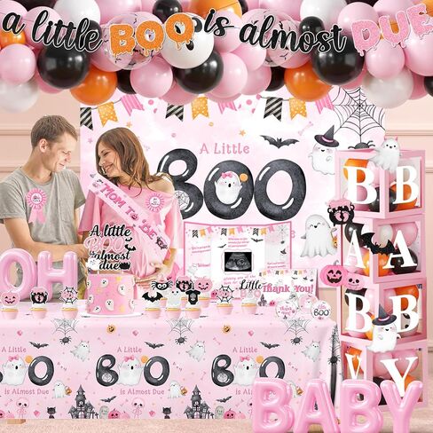 Boot Little تقريبًا استحوذ على دش الطفل ، فتى زخارف دش الطفل في عيد الهالوين مع القليل من بوو بسبب عرقلة خلفية أعلى in Kuwait