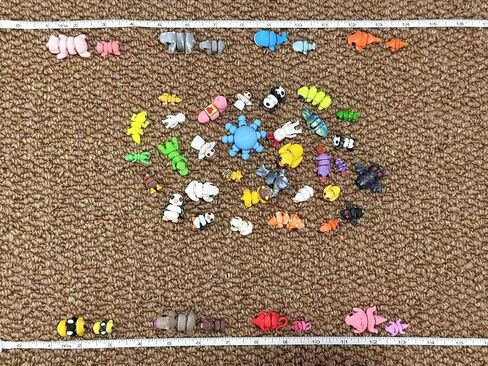 102 PCS Mini Random 3D Vypurins Protects Set ، ألعاب تململ مفصلية مرنة ، مفاجأة ثلاثية الأبعاد الديكور المكتبي ، مفضلات الحفلات ، مكافآت الفصول الدراسية (52 كبير 50 ​​صغيرًا) in Kuwait