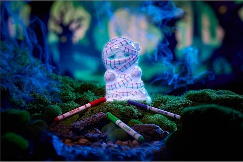 Crayola Light-Ups - Mummy, Reusable Halloween Craft Toy, Glow in The Dark Light Up Mummy, Cute Halloween Decor & Night Light, Gift for Kids, 5+ in Saudi Arabia