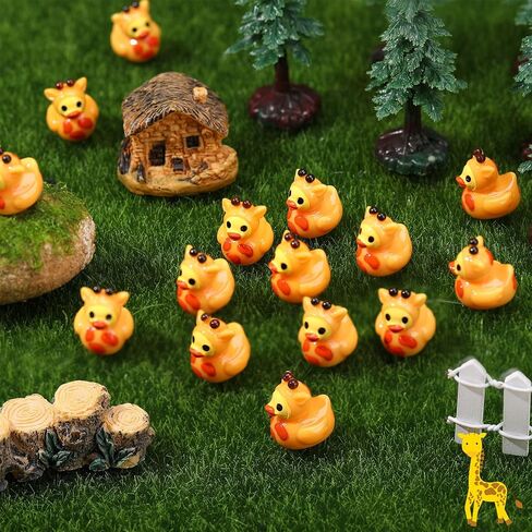 30 PCS Giraffe Ducks ، Mini Giraffe Resin Ducks Bulk ، تمثال بطة مصغرة لطيف لصالح حفلات عيد الميلاد ، حمام السباحة ، البركة ، زينة حفلات السيارات in Saudi Arabia