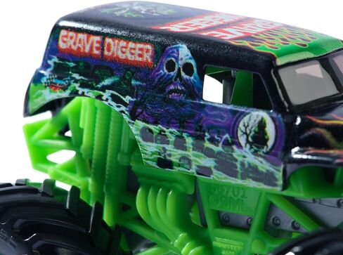 Monster Jam 2025 المسؤول 1:64 Diecast Truck Series 43 Legacy Trucks Grave Digger in Saudi Arabia