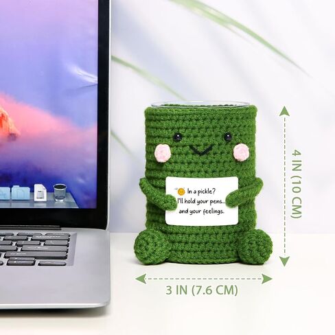 Skydue Crocheted Pen & Pencil Holder مع بطاقة ملهمة - منظم مكتب مصنوع يدويًا للمكتب والمدرسة والمنزل - كوب ديكور مكتب وظيفي in Saudi Arabia