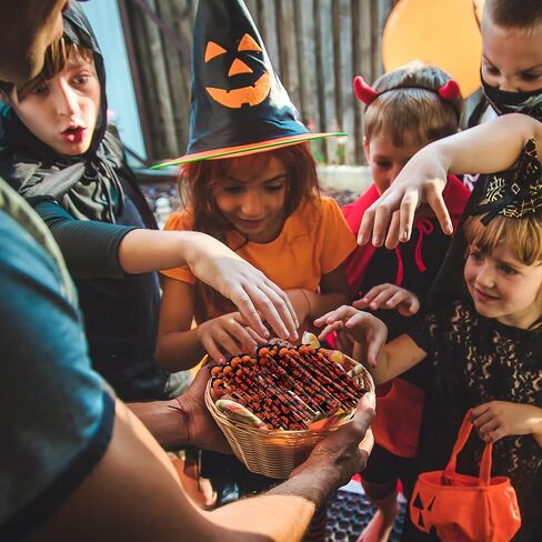 MAITYS 72 PCS Halloween Pumbken Pencilits with Eraser Bulk Cute Just Jack O Pencils مع محايات اليقطين الصغيرة لجوائز الحفلات في عيد الهالوين خدعة أو تعامل in Kuwait