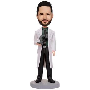 دمية Noggle المخصصة: Doctor Coat Doctor Doctor Doctor Personalized Bobblehead Doll لأفضل هدية للأطباء in Kuwait