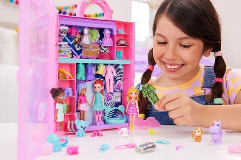 Polly Pocket Set with 4 Dolls, 3 Pets & 50 Fashion Accessories, Stylin' Safari Fashion Collection, Animal-Themed Case in Saudi Arabia