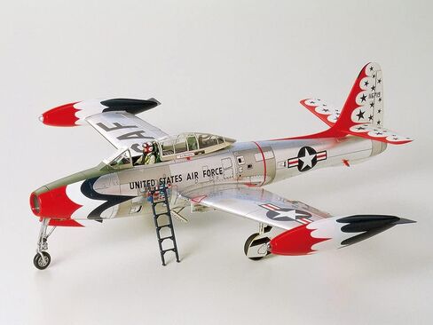Tamiya Republic F-84G Thunderbirds في مقياس 1/48 in Saudi Arabia