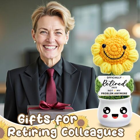 Doll Crochet Sunflower Doll المصنوعة يدويًا - شكرًا لك هدايا "شكرًا لك على مساعدتي في النمو" - دعم الدعم العاطفي لزملاء العمل ، الرئيس ، المدير ، المعلم | هدايا عباد الشمس - هدايا وداع لزملاء العمل in Kuwait