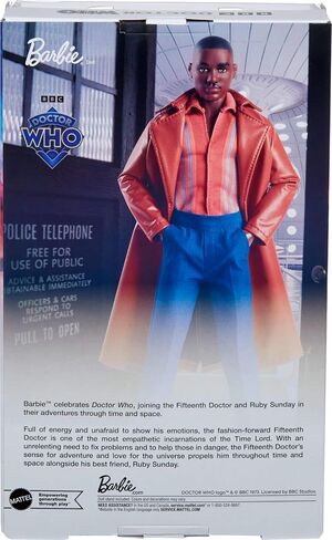 Barbie the Fixtenth Doctor Doll ، Dr. Who Collectible مستوحى من الموسم الرابع عشر مع Doll Stand وشهادة الأصالة in Saudi Arabia