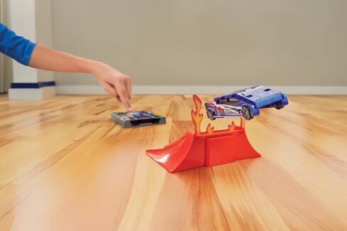 STUNT 2-pack playet-مجموعة شاملة مع منحدر الإطلاق ، حلقة النار ، نفق ومتسابقان للسيارات المسطحة-بناء الأعمال المخصصة المخصصة-الأعمار 5+ in Kuwait