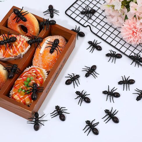 30 PCS النمل البلاستيكي ، النمل المزيف الأسود لزخارف الحفلات ، ألعاب هالوين مزحة ، النكات العملية ، زينة الكيك in Saudi Arabia