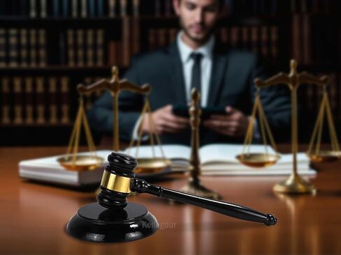 مطرقة خشبية وكتلة صوت، مطرقة وكتلة سوداء، كتلة صوت مطرقة خشبية مصنوعة يدويًا، كتلة مطرقة خشبية مصنوعة يدويًا، للمحامي والقاضي ومحكمة المزاد والشركة والطلاب in Kuwait