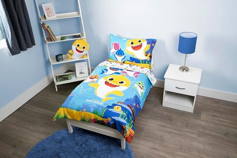 طقم سرير للأطفال الصغار مكون من 4 قطع من بيبي شارك - يتضمن لحافًا ومجموعة ملاءات - جاهزة + ملاءة علوية + كيس وسادة ذو وجهين لسرير الأولاد والبنات، أزرق in Kuwait