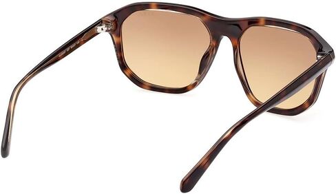 GUESS US Men's Plastic Navigator Sunglasses in Saudi Arabia
