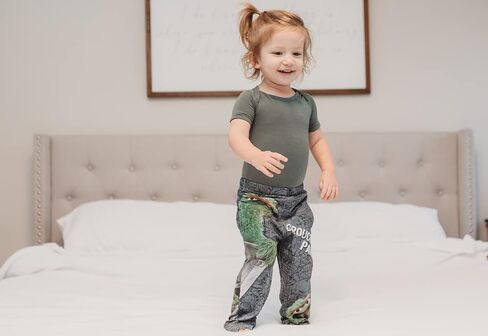 BRIEF INSANITY Sesame Street Kids Pants - 'Sesame Street Group' Childrens lounge Bottoms (3T) Comfy, Loose-Fit, Ultra-Soft in Saudi Arabia