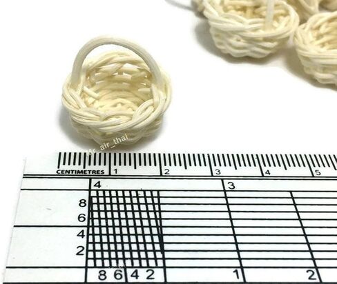 10 مساءً سلة مصغرة عتيقة الأثاث راتان سلة دمية ديكور FBA in Kuwait