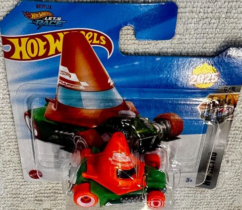 Hot Wheels Cone Shaker ، HW Metro 5/5 [Green/Orange] 148/250 in Saudi Arabia