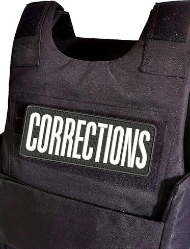 تصحيحات التطريز تصحيح واحد صغير وواحد كبير 3 "x8" و 2 "x6" الخطاف والحلقة على الظهر in Kuwait