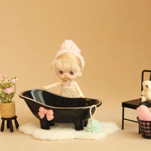 Dollhouse Bathtub, 1:12 White Miniature Bathtub with Blue Bath Ball and Carpet, Dollhouse Bathroom Furniture for Home Decor Accessory in Saudi Arabia