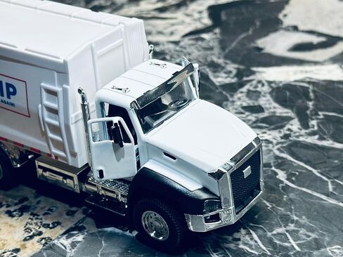 7.8" abletop Display 2024 Election Souvenir, 1:50 Scale Garbage Truck Toy - Premium Alloy & ABS Plastic Model Car, Perfect for Fans, Supporters, Halloween & Christmas Decor in Kuwait