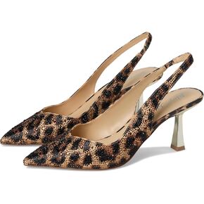 Betsey Johnson Women's Clark Pump, Light Gold, 8 Wide in Kuwait