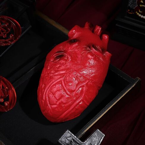 Fake Bloody Heart Prop, Life-Size Realistic Latex Heart Model for Halloween Haunted House Decoration, Pranks Scary Prop, Party Supplies in Saudi Arabia