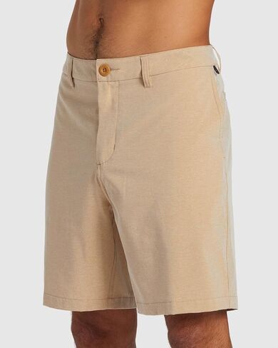 Quiksilver Men's 20" Union Heather Amphibian Shorts in Saudi Arabia