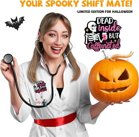 مضحك هالوين الهيكل العظمي شارة بكرة قابلة للسحب للممرضة طالب التمريض RN LPN CNA MA EMTS الطبيب مساعد الهالوين ، ميت في الداخل ولكن الكافيين in Kuwait