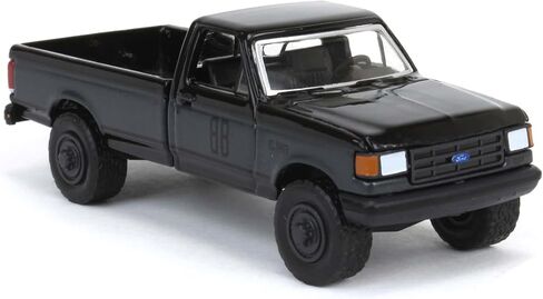 Truck 1/64 1990 Ford F-150 XL ، Black Bandit Series 29 28150-E in Saudi Arabia