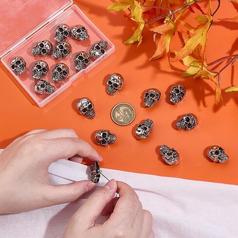 PH Pandahall 20pcs جمجمة زر الهيكل العظمي ساق الشانك الزر الأزرار أزرار الزخارف زخرفة البانك على الأزرار على الأزرار لأكياس الملابس قبعات الحرف اليدوية ، والفضة العتيقة in Saudi Arabia