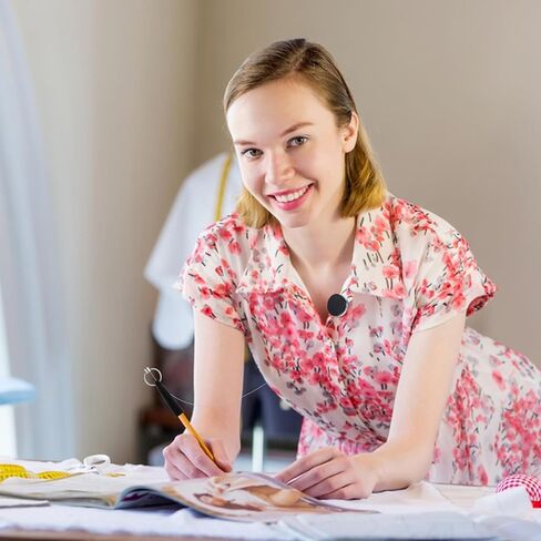 4Pcs Heavy Duty Retractable Pull Pen Pencil Holder Ideal Grip for Markers and Carpenter Elastic Silicone Holder Metal Pens Clip Universal Pen Lanyard for Carpenter Nurse Waitress Construction Worker in Kuwait