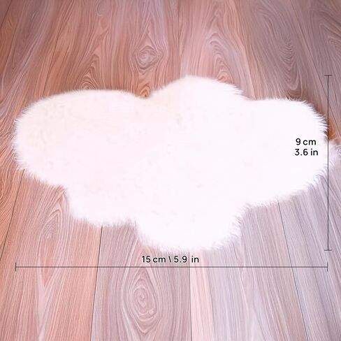 Miniature Dollhouse Cloud Rug (1:12 مقياس) | سجادة فرو بيضاء ناعمة لديكور حضانة دمية | منمنمات Dollhouse in Saudi Arabia