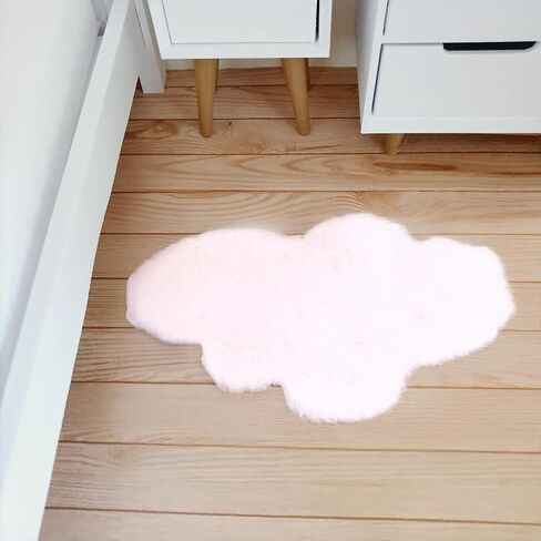 Miniature Dollhouse Cloud Rug (1:12 مقياس) | سجادة فرو بيضاء ناعمة لديكور حضانة دمية | منمنمات Dollhouse in Saudi Arabia