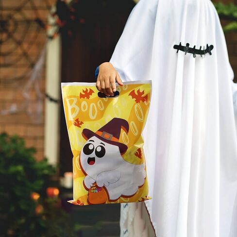 Joyin 72 PCS Halloween Goodie حقائب ، أكياس حلوى بلاستيكية في 6 تصاميم للأطفال وجبات خفيفة الحفلات ، خدعة أو حقيبة معالجة لوازم الحفلات ، وجوائز الوجبات الخفيفة. in Saudi Arabia
