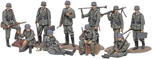 Tamiya 1/48 WWII WEHRMACHT SETANTRY SET TAM32602 العسكرية الأخرى in Saudi Arabia