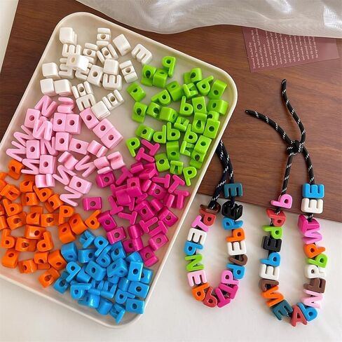 26 حبات كبيرة الحجم 6 مم ، حبات 20 مم من A إلى Z ، من أجل المجوهرات DIY صنع مجموعة مفاتيح سوار الصداقة والمعلمين لتعلم الرسائل (26 من A إلى Z Random Color) in Saudi Arabia