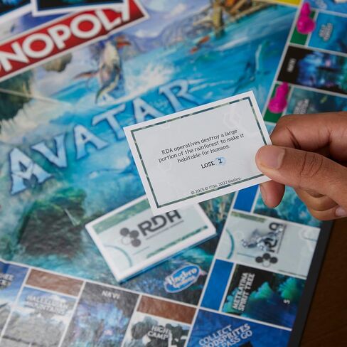 Monopoly: لعبة لوحة Avatar Edition للأعمار 8 وما فوق ، ألعاب عائلية من 2 إلى 6 لاعبين ، ألعاب الأطفال in Saudi Arabia