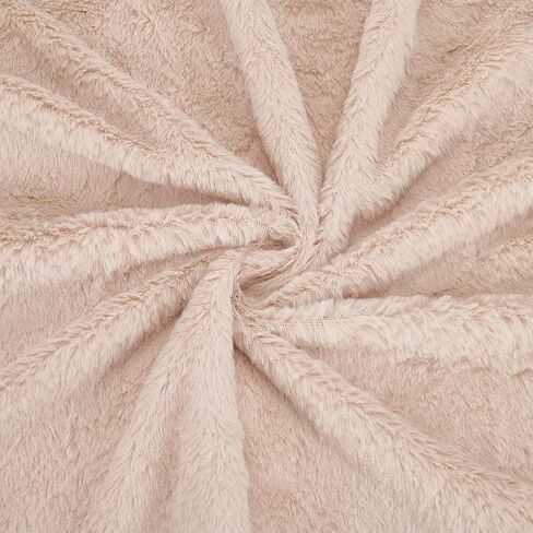 BENECREAT 63x20 Inch Short Hair Faux Fur Fabric, Antique White Pre-Cut Craft Fur Fabric Shaggy Fur Patches for Costumes, Apparel, Rugs, Pillows, Decorations in Saudi Arabia