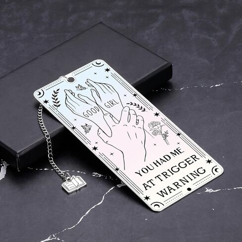 إشارة مرجعية رائعة لقراءة النساء ، مرجعية رومانسية داكنة للنساء ، هدايا عشاق الكتب المذهلة ، الكتب المذهلة ميرش ، مرجعية معدنية حار مضحكة لكتابها ، هدية جديدة لزوجة صديقة عيد الميلاد in Kuwait