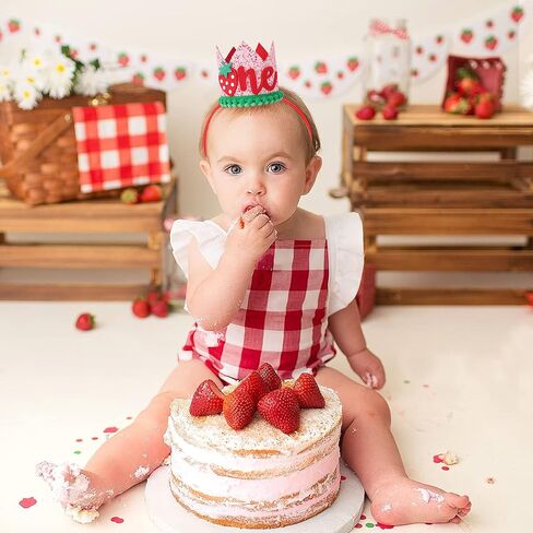 قبعة تاج الفراولة لعيد الميلاد الأول للفتيات - زينة حفلة عيد ميلاد الفراولة الأولى، تاج عيد ميلاد الفراولة in Kuwait