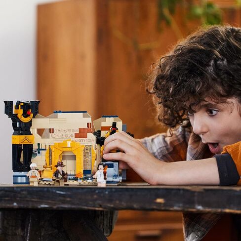 Lego Indiana Jones Escape of the Tomb Construction Toy مع Temple and Mummy Mini Form in Saudi Arabia