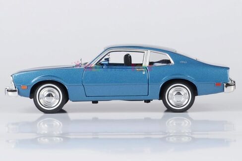 1974 لـ Ford Maverick 1:24 Scale Diecast Replica Model by Motormax Forgetten Classics Series 79042 73326 Yellow in Kuwait