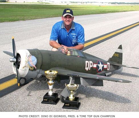 XOAR PJWWII 15x6 RC Propeller for Warbird Airplane. 15 Inch 2 Blade WWII Black Wood Prop with Yellow Tips for Gas Classic RC Planes in Kuwait