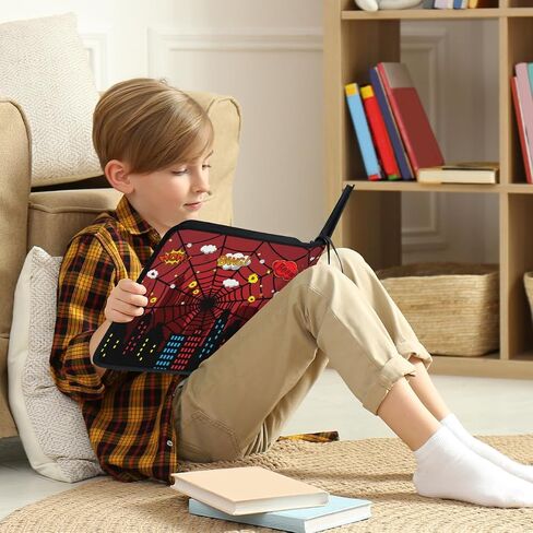 Card Holder Holder منظم - Silhouette City Double -Side يحمل 900 من بطاقات تداول/ألعاب على شبكة الإنترنت ، حالة تخزين مقاومة للمياه العنكبوت للجمع (Comic Hero) in Saudi Arabia