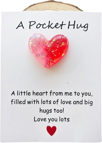Yojo Pocket Hug Heart مع بطاقات تحية ، رمز صغير عناق جيب القلب ، هدايا علاقة طويلة المدى ، تفكر فيك هدايا للنساء الرجال له (الأزرق الأرجواني) in Kuwait