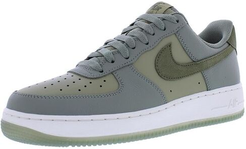 حذاء Nike Air Force 1'07 Lv8 للرجال مقاس 9.5 in Saudi Arabia