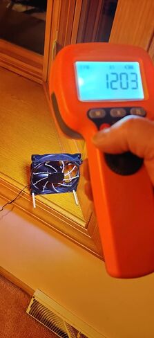 مقياس سرعة الدوران الرقمي 60-99999 دورة في الدقيقة، عداد دورة في الدقيقة محمول، منظار LED غير ملامس، جهاز Tacho اللاسلكي مع شاشة LCD لاختبار تردد عداد السرعة للحركة الدوارة in Kuwait