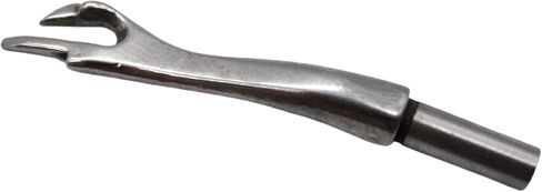 Cutex Looper Part Number #2200 متوافق مع الولايات المتحدة العمياء 718 ، 1118 آلة الخياطة الصناعية in Saudi Arabia