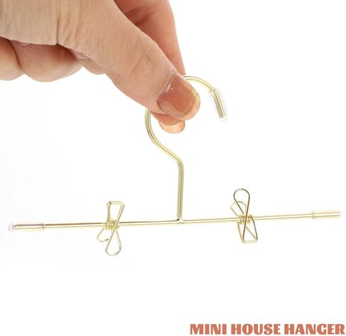 Luxshiny 5pcs شماعات ملابس الدمية المعدنية: ملحقات خزانة ملابس مصغرة لسروال الدمية والفساتين والقمصان والعرض - الذهبي in Kuwait