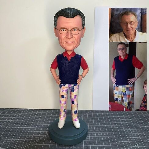 bobbleheads المخصصة - جد/رئيس/الأب شخصية عمل | هدايا مخصصة للتقاعد ، عيد الأب وتقدير الموظف ， تخصيص بناءً على الصور in Saudi Arabia