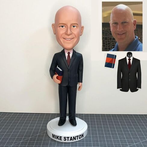 bobbleheads المخصصة - جد/رئيس/الأب شخصية عمل | هدايا مخصصة للتقاعد ، عيد الأب وتقدير الموظف ， تخصيص بناءً على الصور in Saudi Arabia